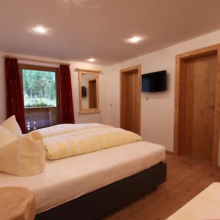 Pension Waldesruh Guest house