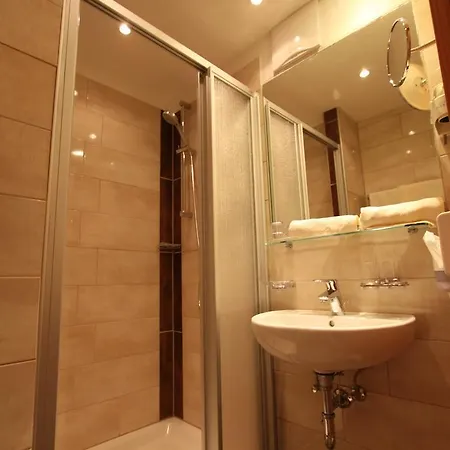 Pension Waldesruh Guest house